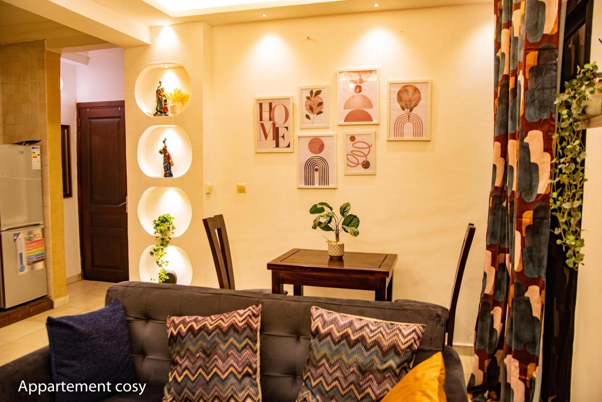 Residence Cosy Free Douala Cameroon エクステリア 写真